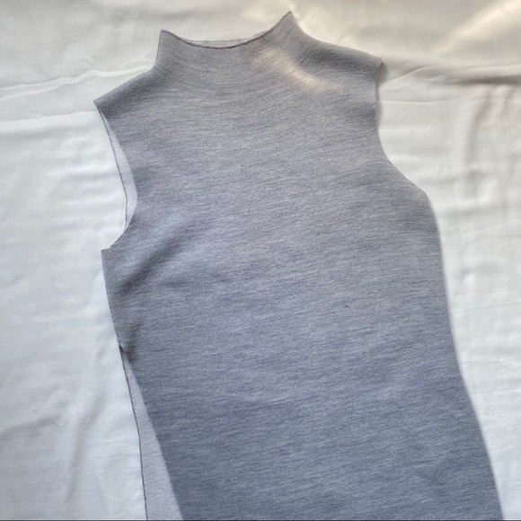 Max Studio turtleneck sleeveless long top slit - Picture 4 of 8